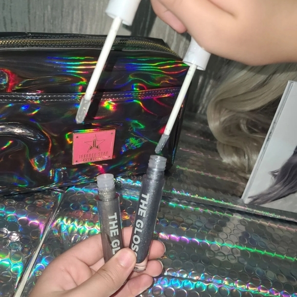 Jefree star make up bundle plus wig. - Picture 5 of 10